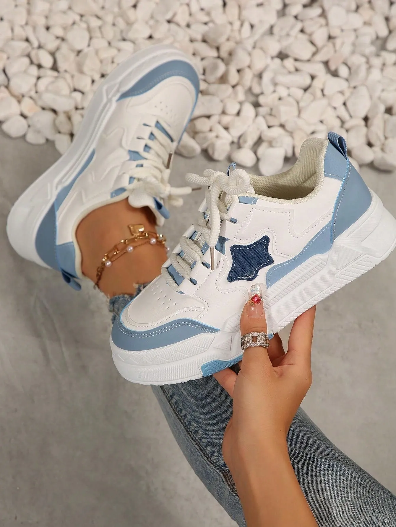 2024 New White Vintage Casual Sneakers Athletic Skateboard Shoes For Women & Students