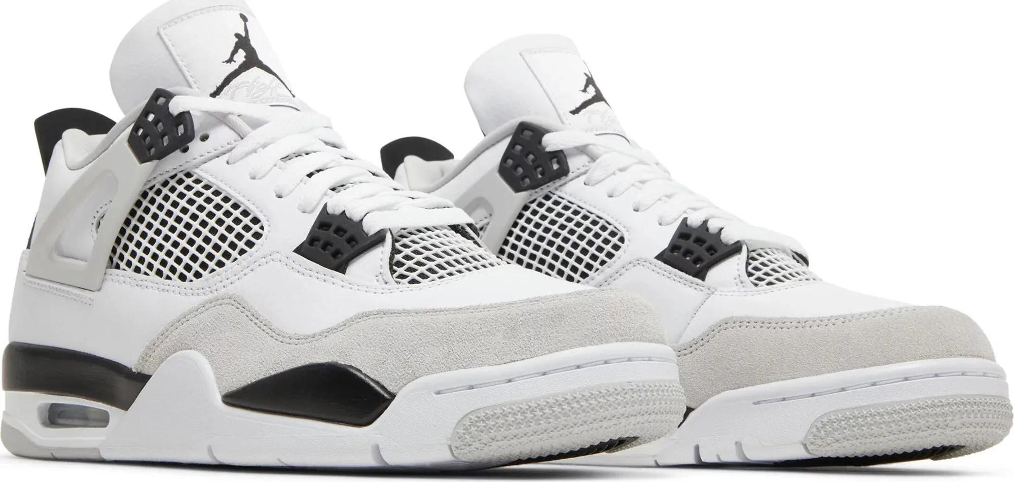Air Jordan 4 Retro 'Military Black' (2022)