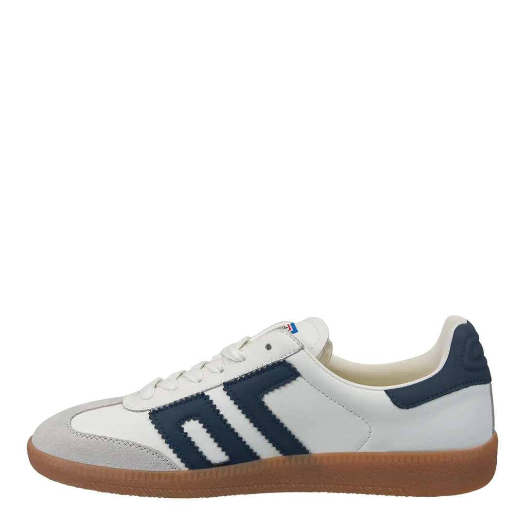 Cloud Sneaker - Navy