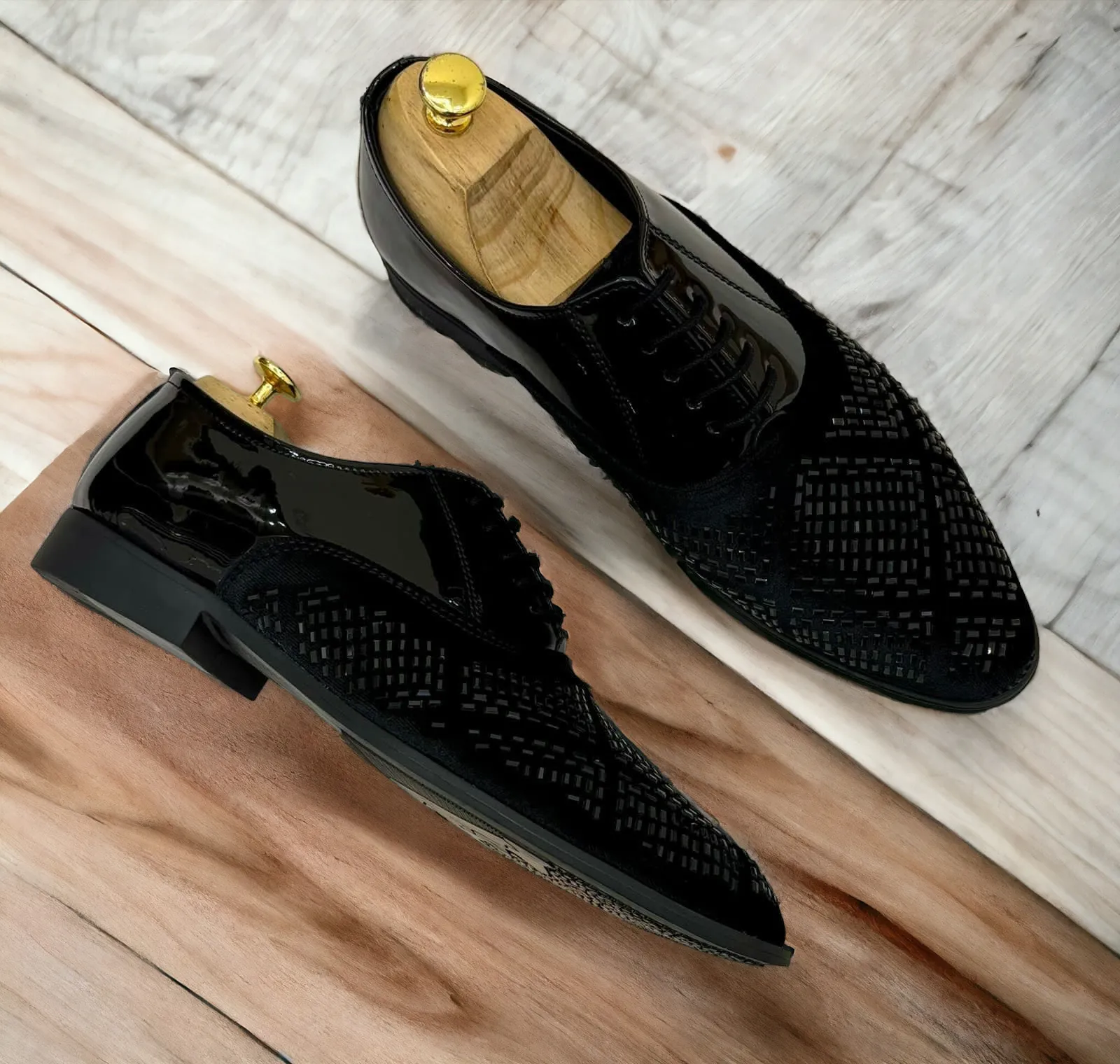 Fashion Rhinestone Suede Lace-Up Shoes