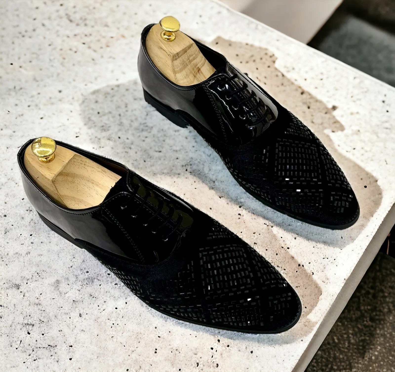 Fashion Rhinestone Suede Lace-Up Shoes