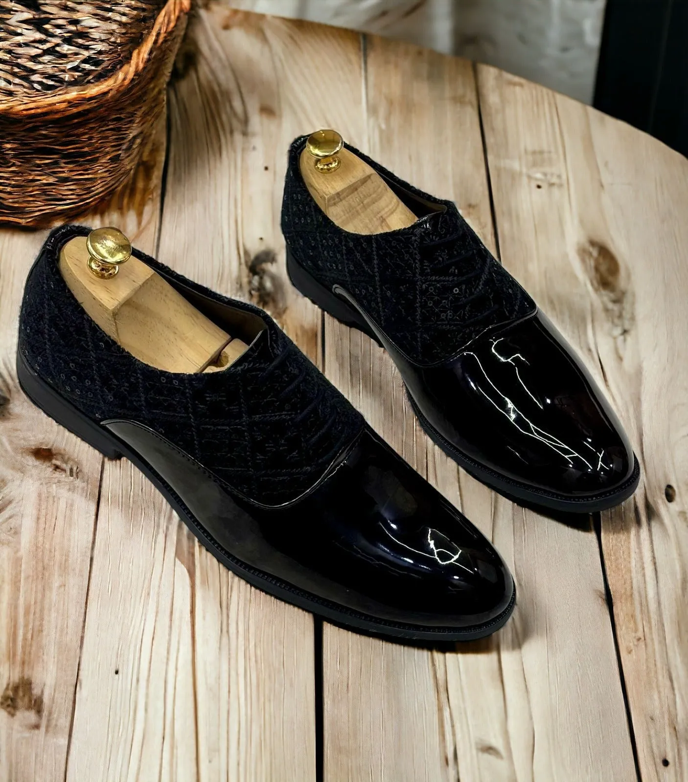 Fashion Shiny Shimmer Lace-Up Black Dress Shoes for Men