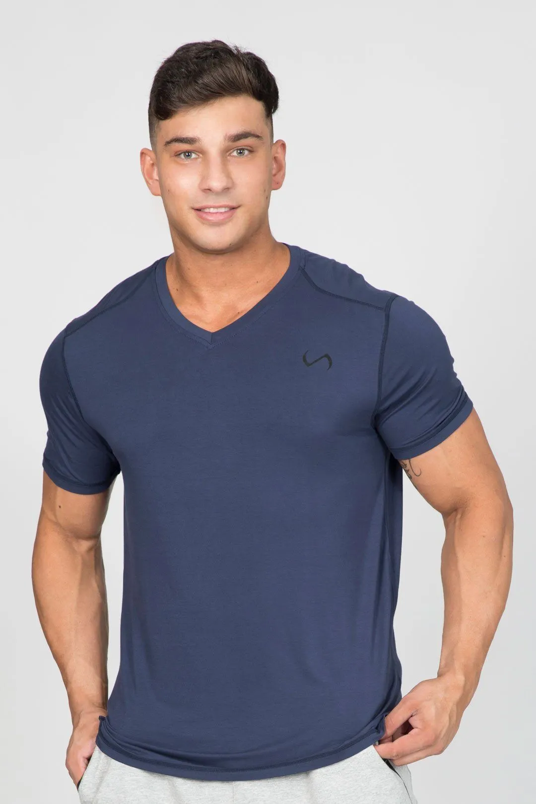 Focus Performance Bamboo V-Neck