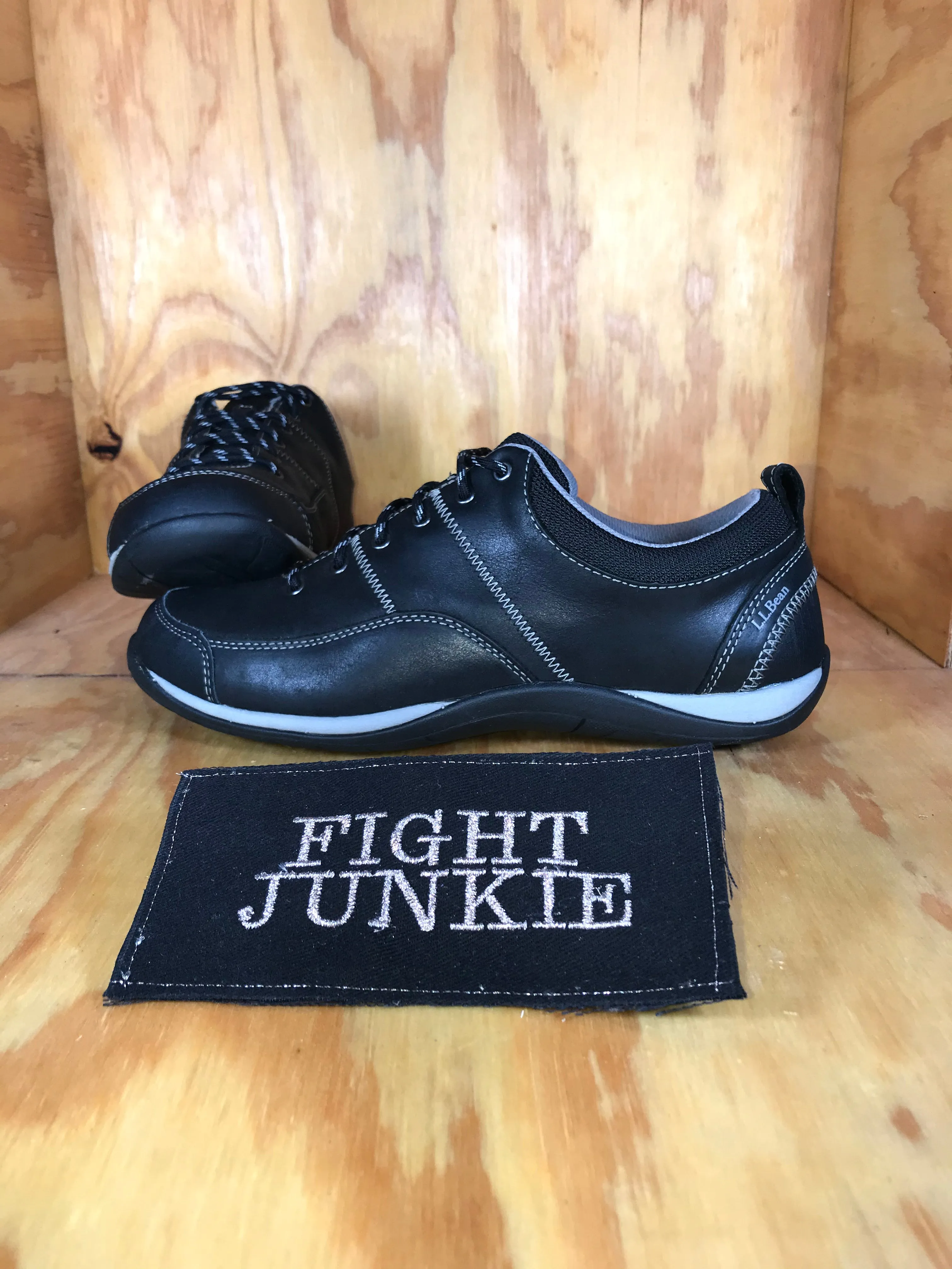 L.L. BEAN BEANSPORT Women's Size 8.5M Leather Comfort Walking Shoes Black