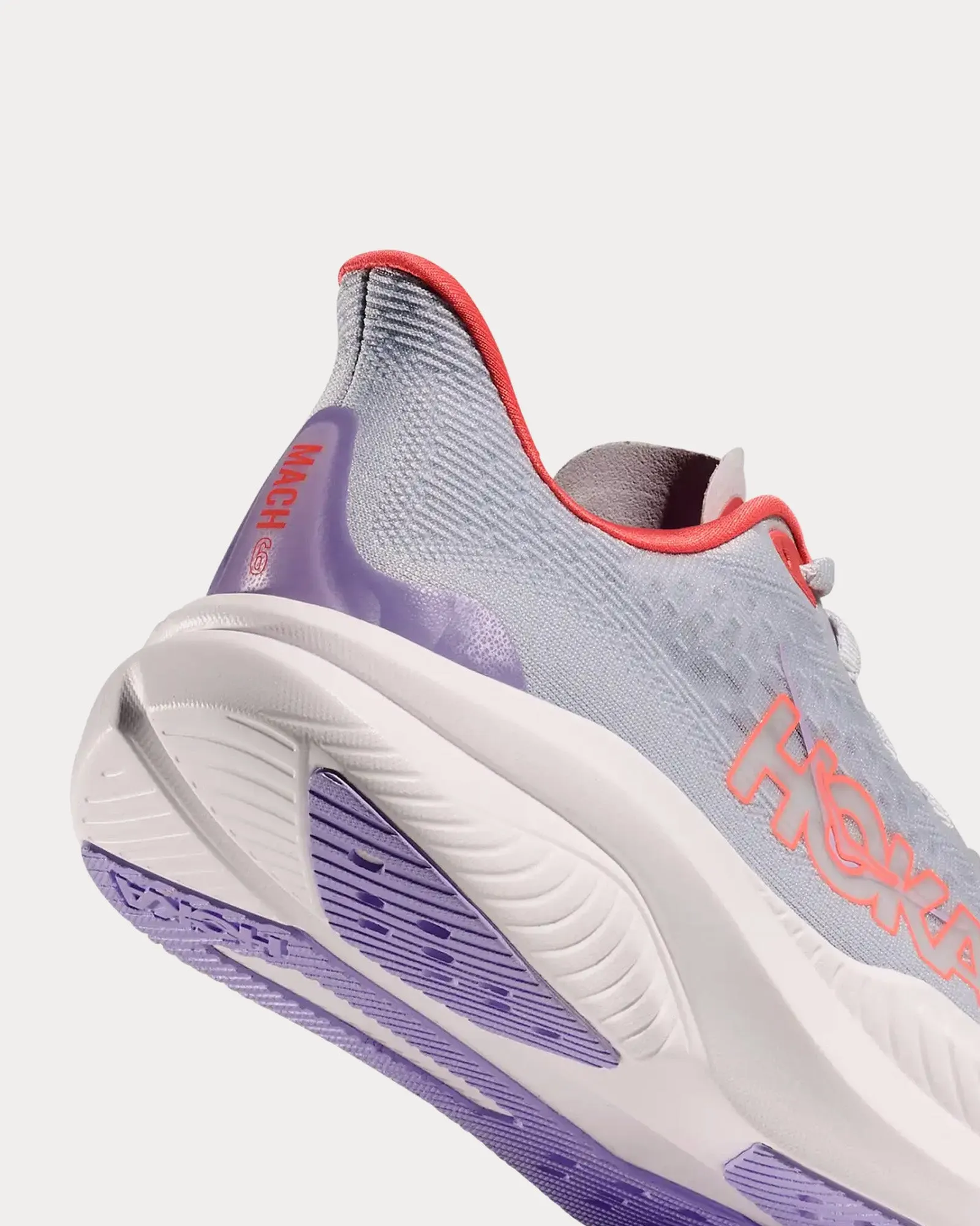 Mach 6 Pale Dusk / Gull Running Shoes