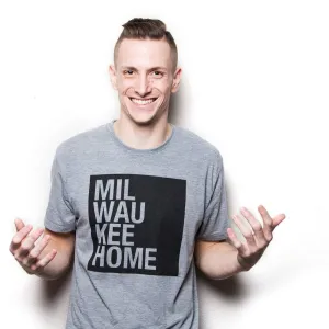 MKEHOME ATHLETIC HEATHER TEE
