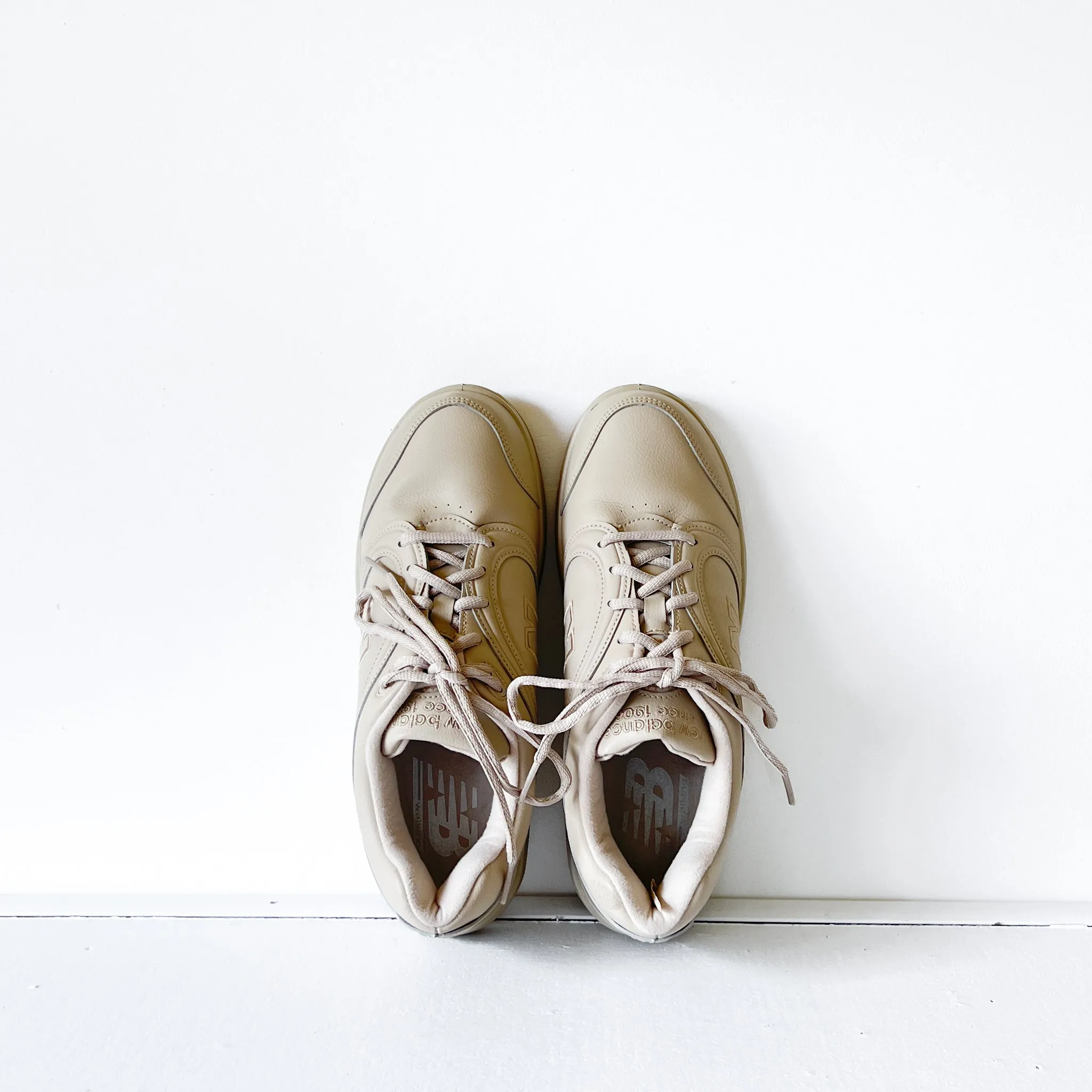 New Balance 812 RollBar Sneaker in Beige