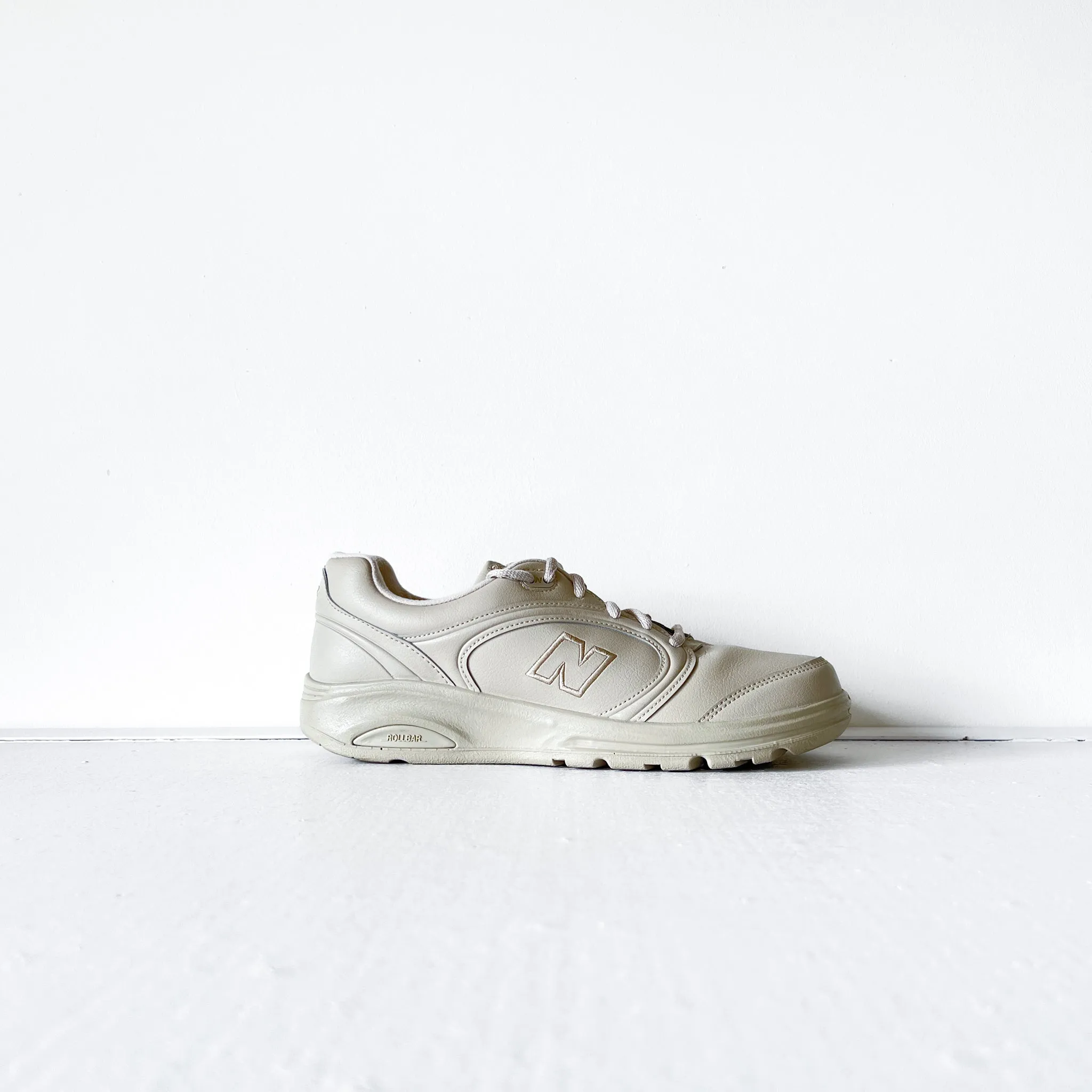 New Balance 812 RollBar Sneaker in Beige