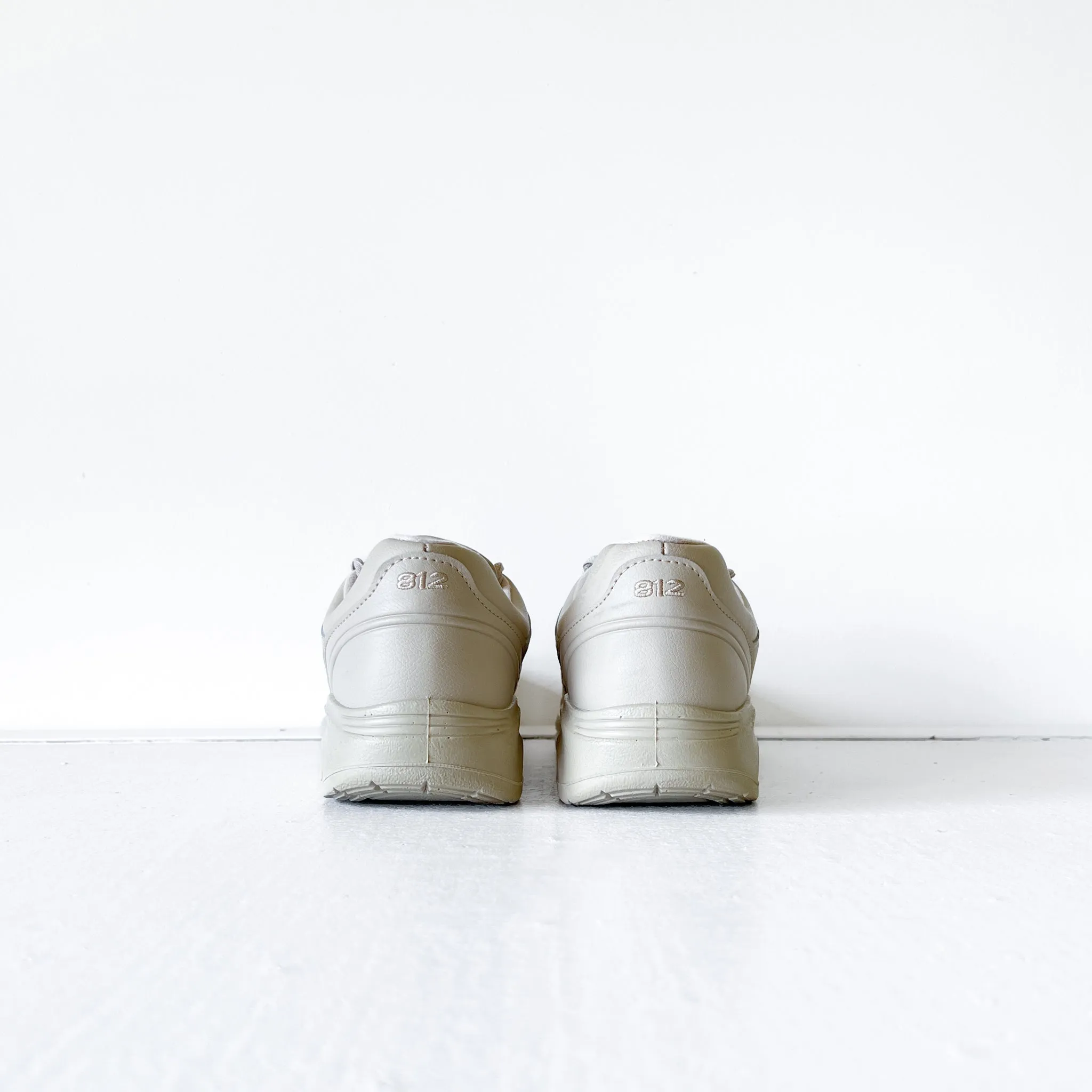 New Balance 812 RollBar Sneaker in Beige