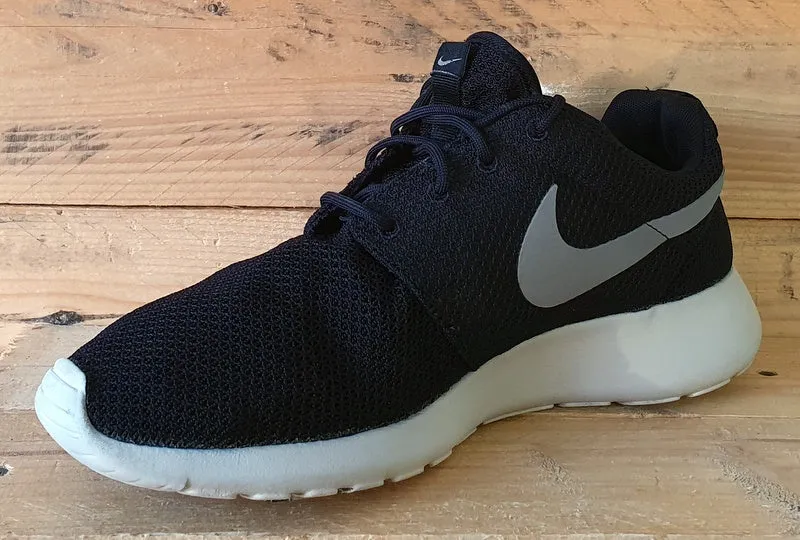 Nike Roshe One Low Textile Trainers UK8/US9/EU42.5 511881-004 Black/Grey