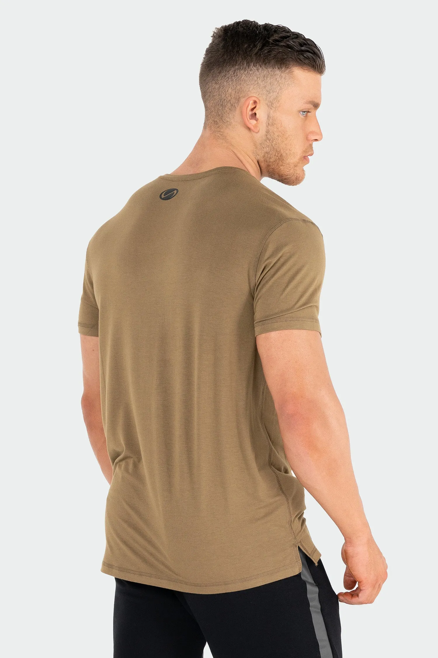 Root Performance Bamboo Crew Neck