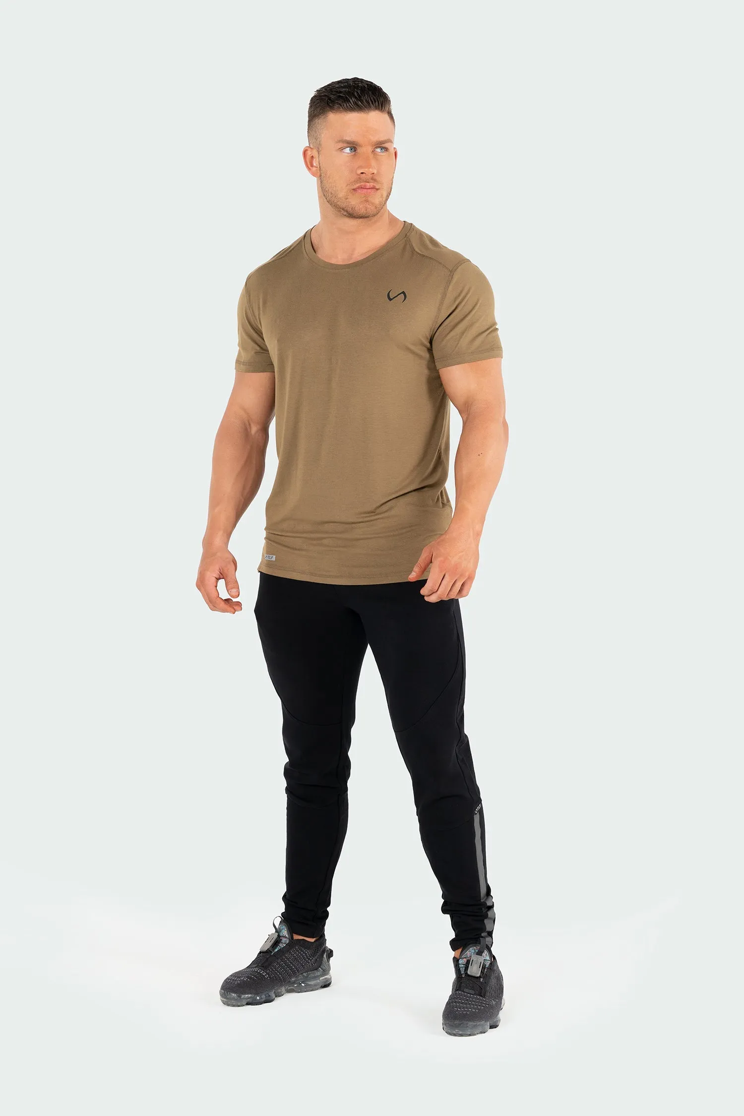 Root Performance Bamboo Crew Neck