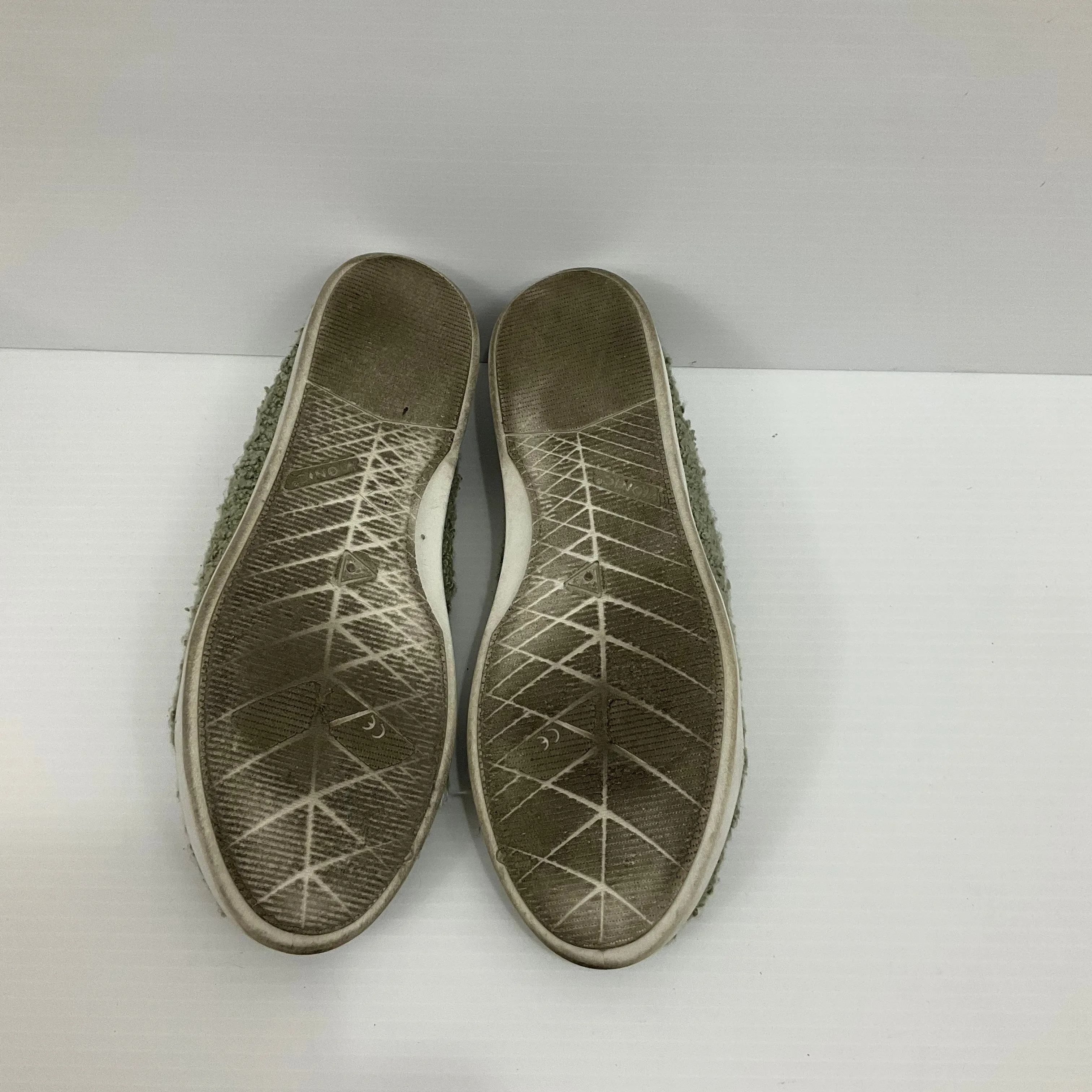 Shoes Athletic By Vionic  Size: 10