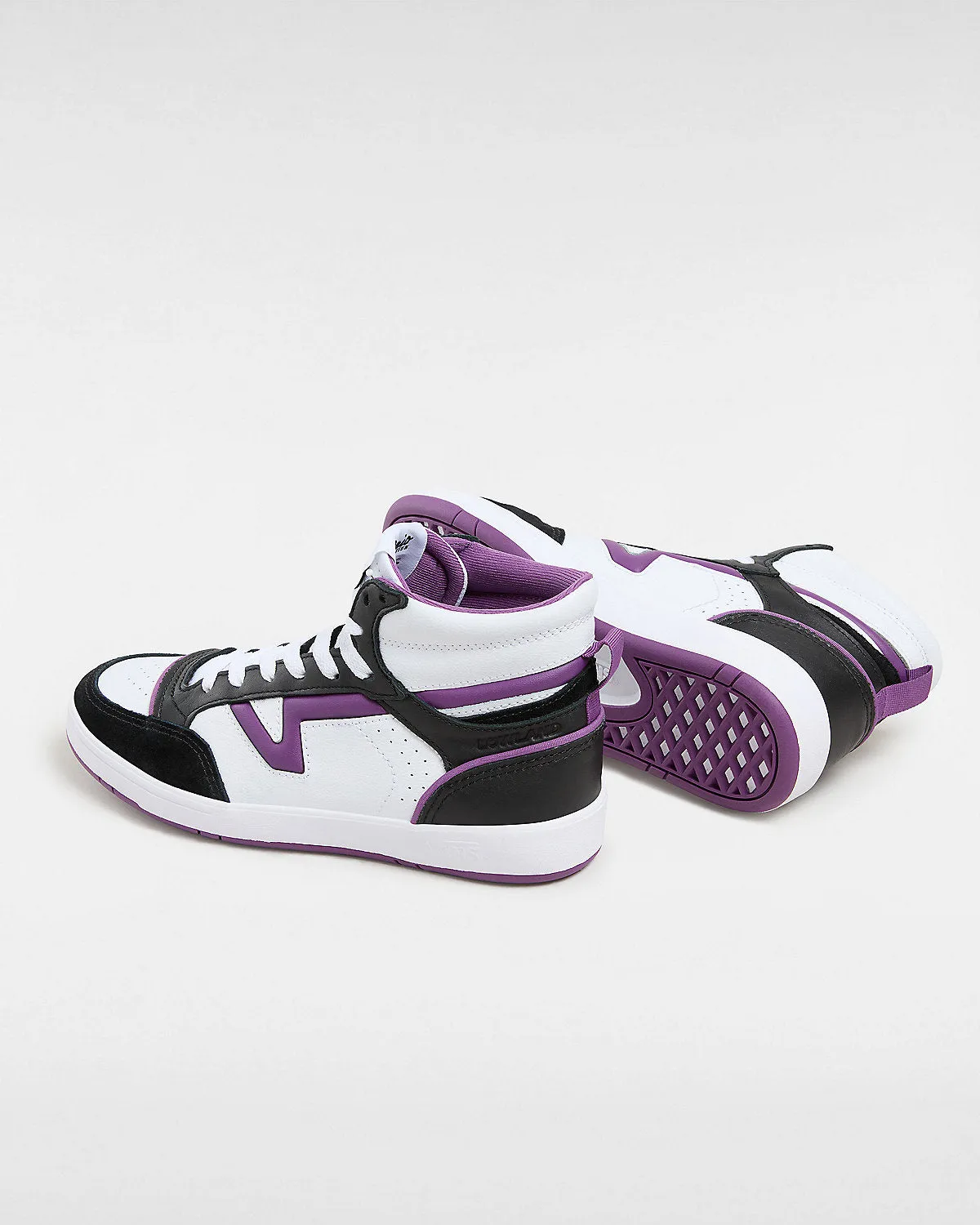 VANS Unisex Low Mid ComfyCush JMP Trainers - Black / White / Purple