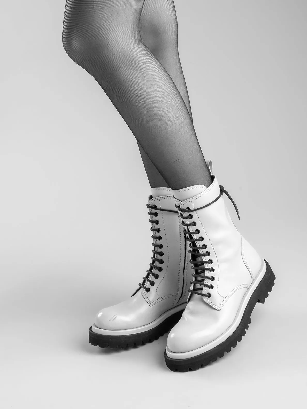 WISAL 018 - Black Leather Boots