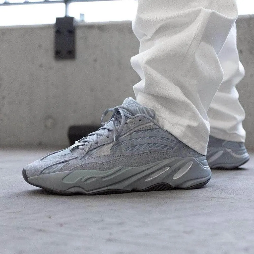 YEEZY BOOST 700 V2 HOSPITAL BLUE